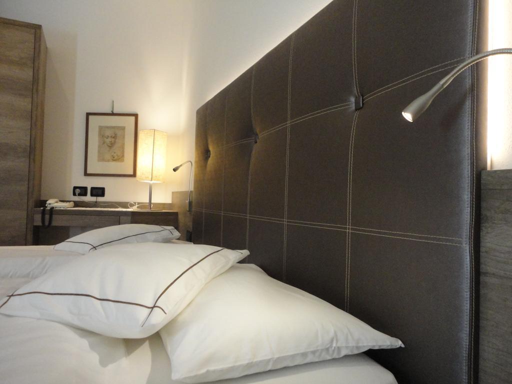 Hotel Cevedale Living Romance Hotel Cogolo Buitenkant foto