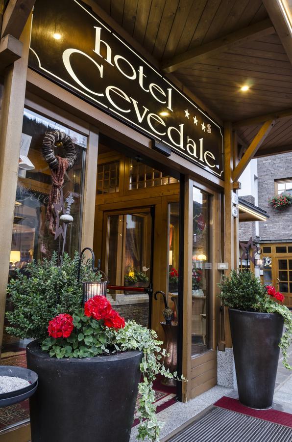 Hotel Cevedale Living Romance Hotel Cogolo Buitenkant foto
