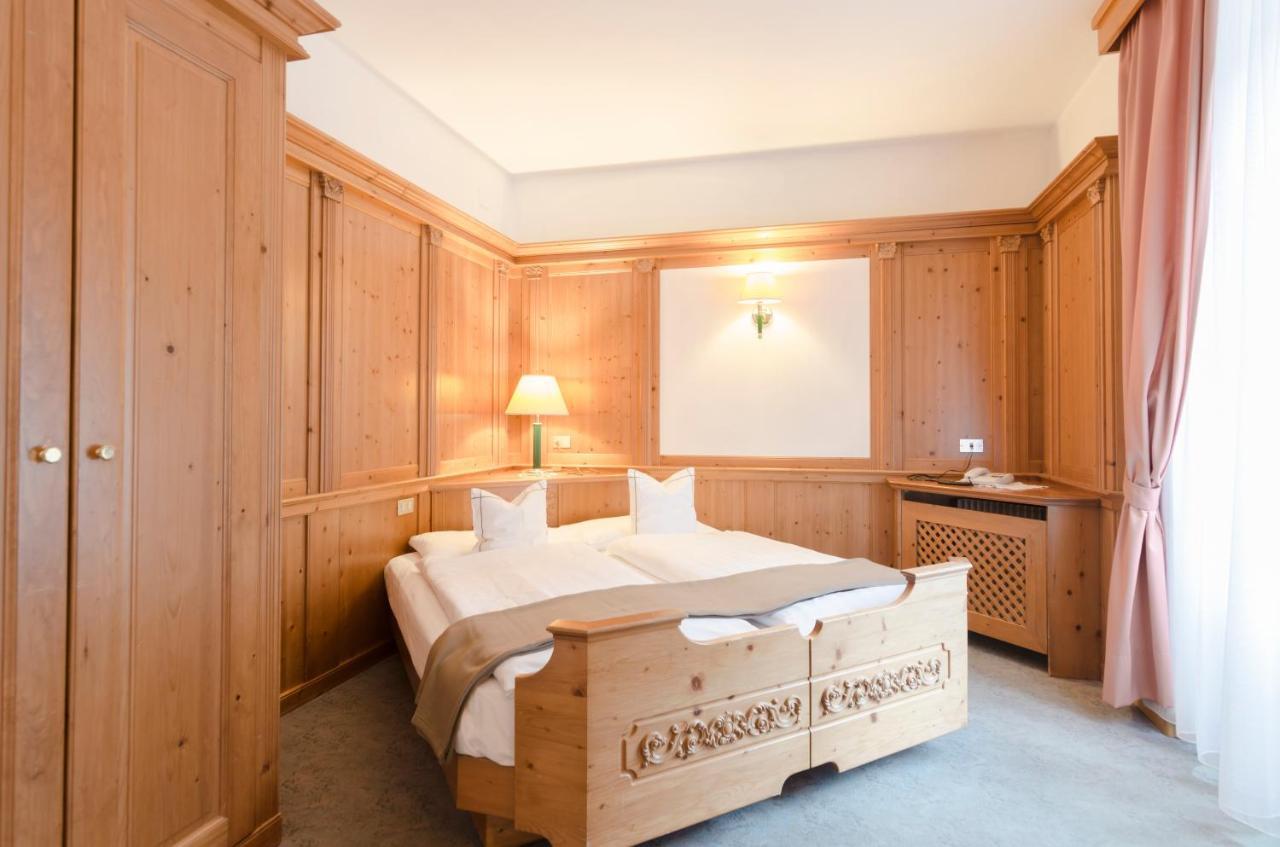 Hotel Cevedale Living Romance Hotel Cogolo Buitenkant foto